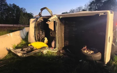 Pickup Truck Overturn Crash in Valhalla Highlights Dangers on Westchester Parkways